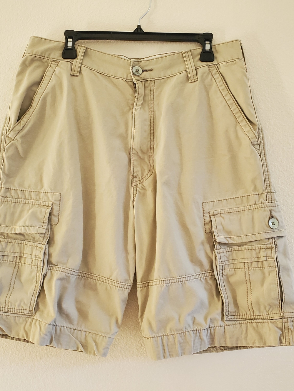 Levi's Khaki Cargo Shorts with Multiple Pockets Size 34